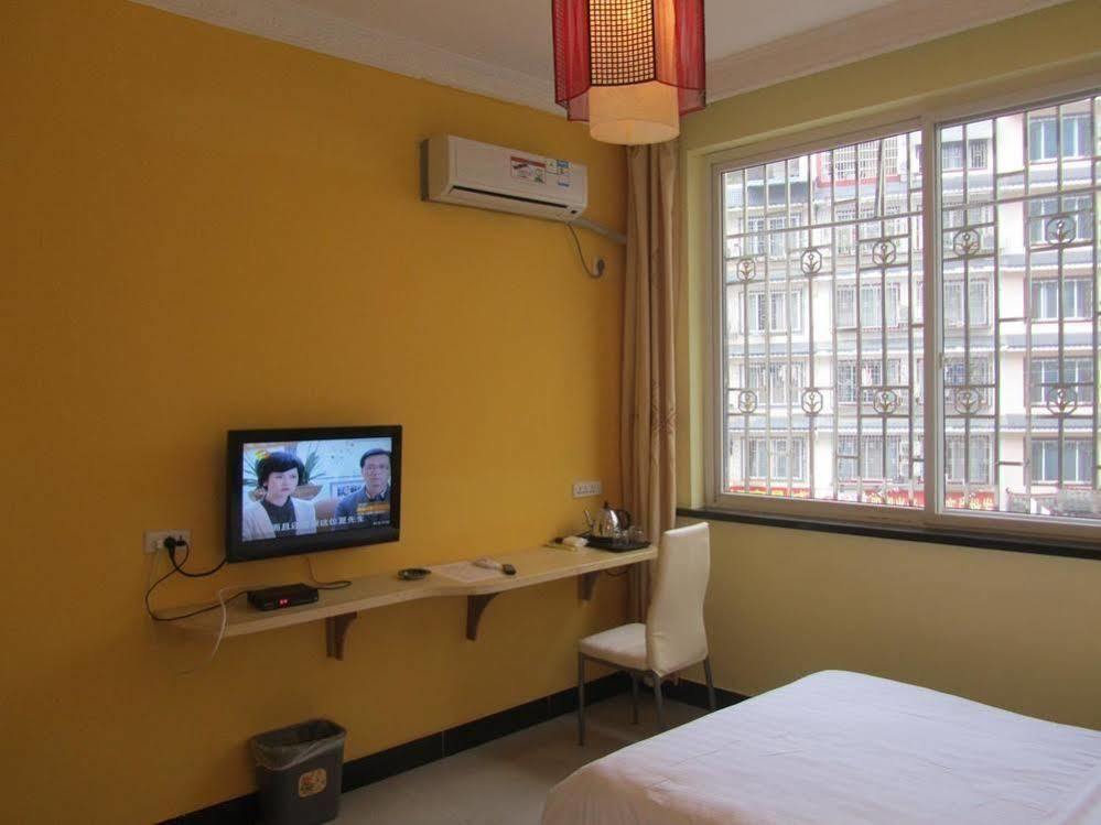 Yangshuo Romantic Inn Exteriör bild