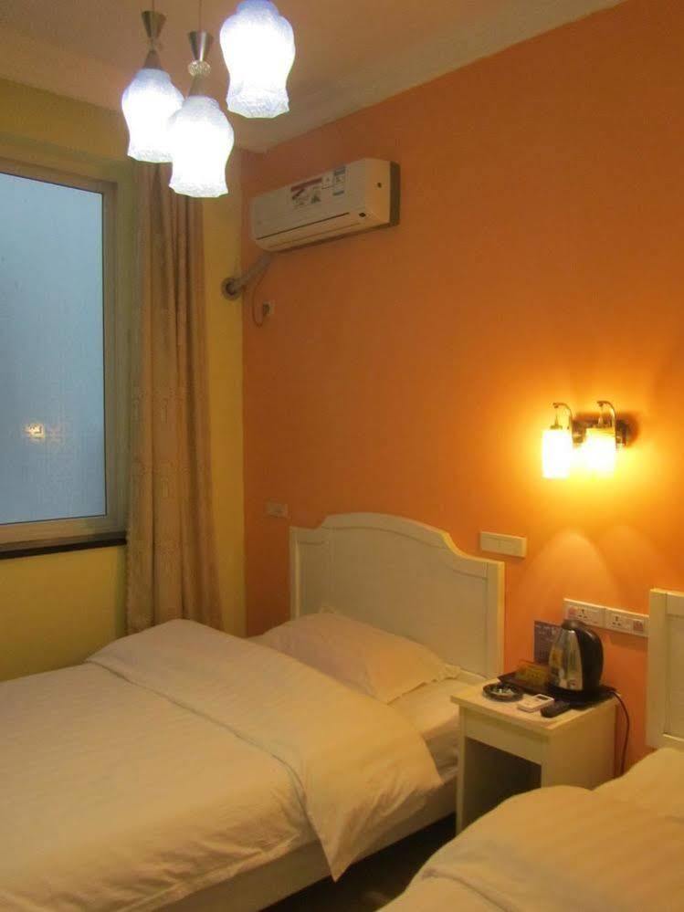 Yangshuo Romantic Inn Exteriör bild