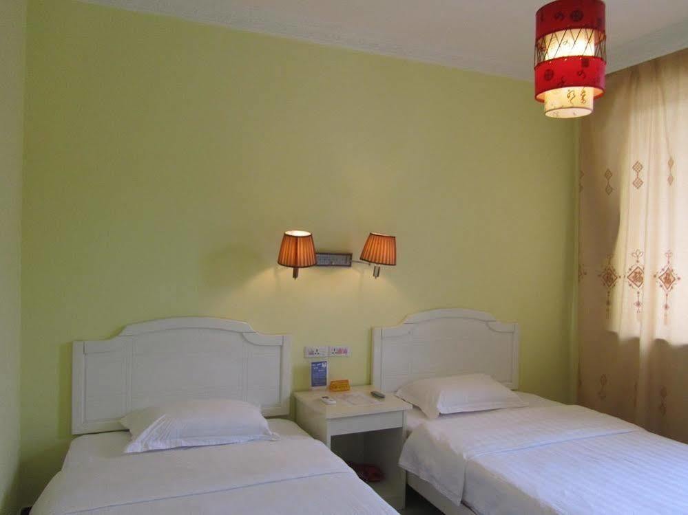 Yangshuo Romantic Inn Exteriör bild