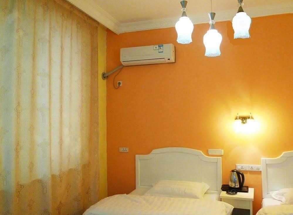 Yangshuo Romantic Inn Exteriör bild